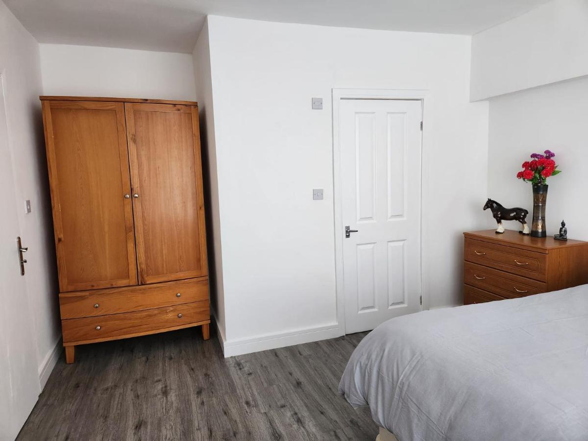 White House Ensuite Double Bedroom Warrington  Exterior foto